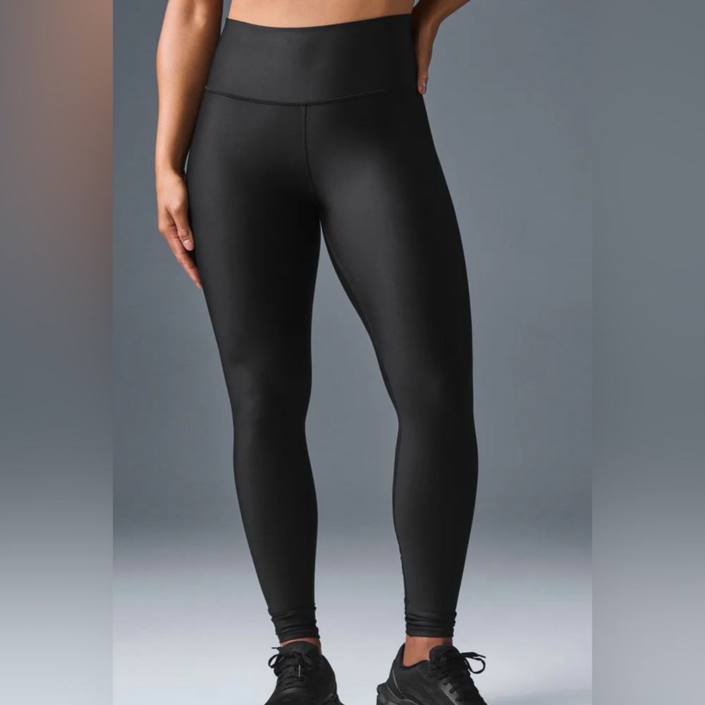Alo Yoga Women's High-Waist Airlift Leggings - Black / Size S - Picture 4 of 15